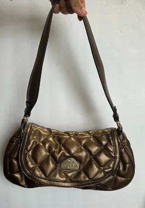 Y2K City UNLTD Quilted Gold Metallic Purse thumbnail 4