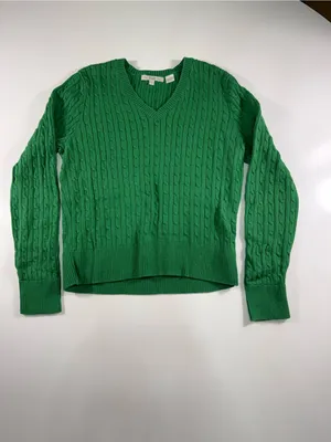 100% Cotton Classic Cable V-Neck Sweater in Green thumbnail 2