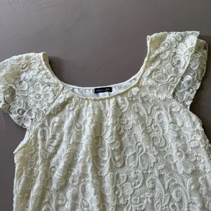 Y2K Era Olivia Blu Scoop Neck Lace Top thumbnail 3