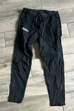 Technogym woman’s hybrid pant in black thumbnail 1