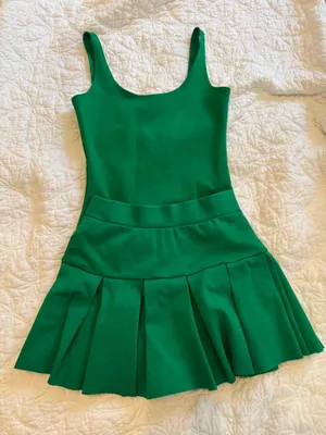Boutique Green Skirt and Body Suit Two-Piece Set ( thumbnail 1