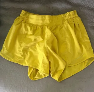 Lululemon Hotty Hot Shorts 4" thumbnail 1