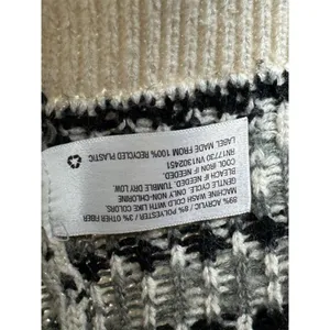 Mossimo Supply Co Women Small Fair Isle Polar Bear Holiday Knit Sweater Red Gray thumbnail 3