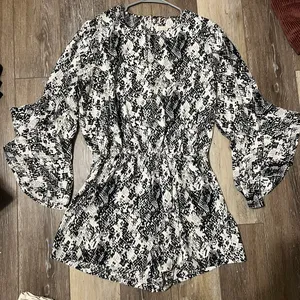 Romper thumbnail 1
