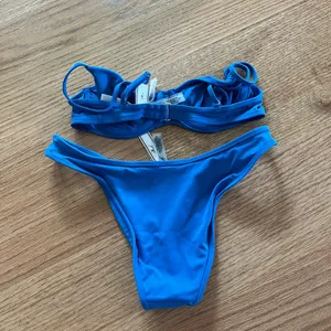 Frankie’s bikinis Blue set thumbnail 2