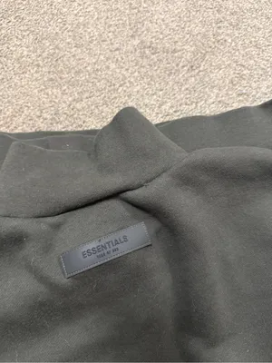 Essential Fear of God Mockneck Sleeves Vest size XS Unisex thumbnail 4