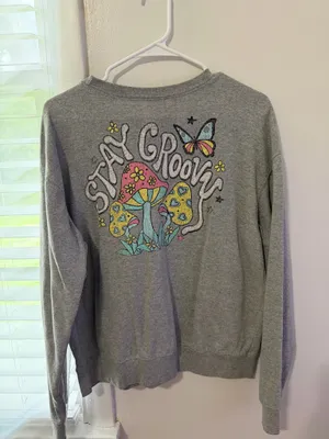 Cold Crush Grey Graphic Crewneck thumbnail 2