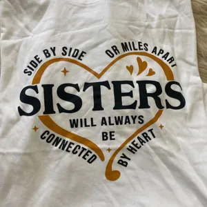 Source Unknown New unworn White Sisters Love Graphic Print T-shirt Size M thumbnail 2