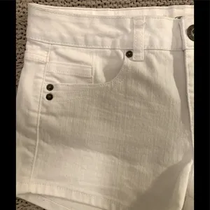 O'Neill white shorts thumbnail 2