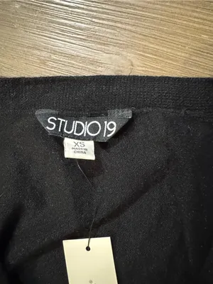 Studio Black Short thumbnail 5
