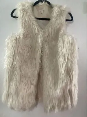 Xhilaration Faux FUR VEST Women's Size S/P White Small Petite‎ Lined Boho Vest thumbnail 1