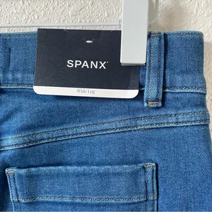 Spanx Cropped Wide Leg Jean Washed Blue Size Medium Patch Pocket Chore Retro thumbnail 4