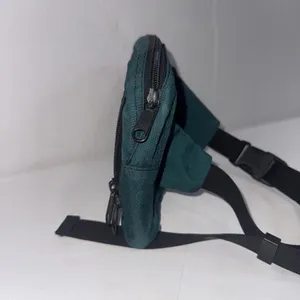 Vtg Eagle Creek Travel Gear Small Crossbody Fanny‎ Pack Messenger Bag Hiking thumbnail 5