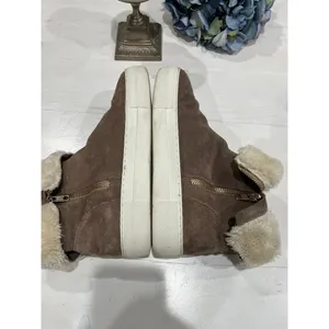 J‎ SLIDES faux fur lined rubber sole high top zipper side slip on shoes Size 8 thumbnail 4