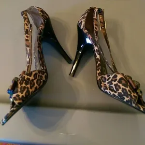 Unisa Animal Print Beaded Heels Size 5.5 thumbnail 4