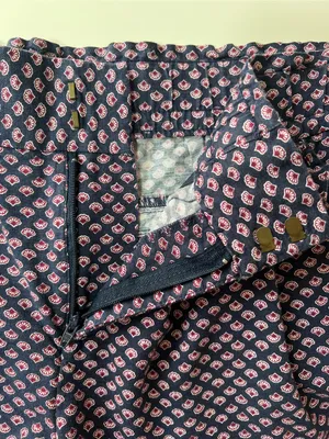 Gap Cropped Paperbag Waist Pants Navy Print Tie Waist Size 8 Capri thumbnail 10