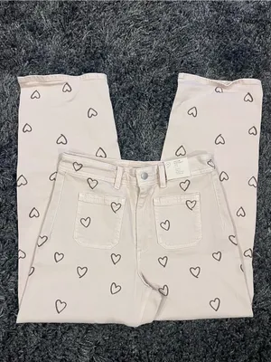 Universal Threads 🌸IVORY HEART EMBROIDERED DENIM PANTS NEW🌸 thumbnail 2