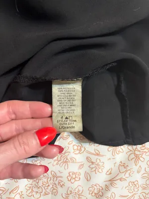 Boutique Top thumbnail 3