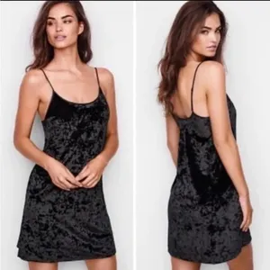 VICTORIA’S SECRET Black‎ Velvet Chemise Gown Nightgown Slip Size Medium/Large thumbnail 2