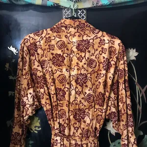 Vintage Victoria’s Secret robe / dress Hawaiian style size small brown burgundy thumbnail 9