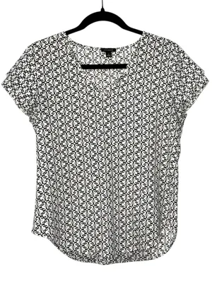Size S Ann Taylor Geometric Black & White Flowy Short-Sleeve V-Neck Blouse Top thumbnail 1