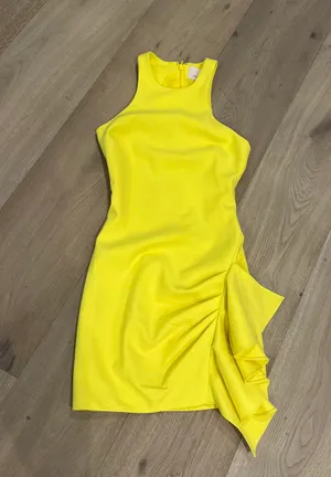 Cinq à Sept Formal Dress thumbnail 1