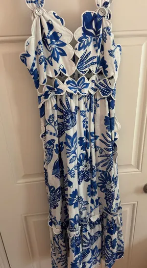 Farm Rio Dress Midi thumbnail 1