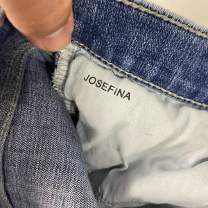 7‎ For All Mankind Josefina Jeans Womens 28 Blue Boyfriend Distressed Raw Hem thumbnail 9