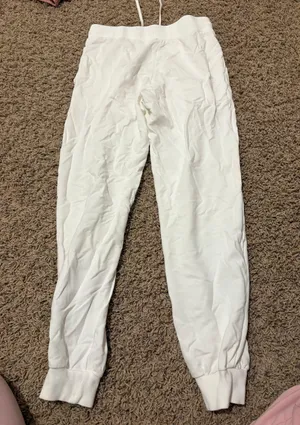 white sweatpants  thumbnail 3