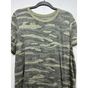 Torrid Classic Fit Camo T-Shirt Womens 1X Lightweight Casual Stretch Minimalist thumbnail 3