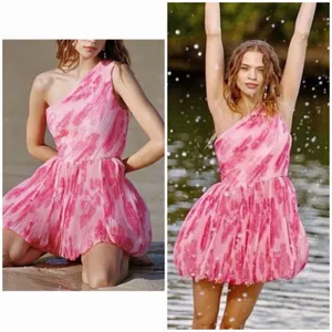 Hutch Anthropologie One Shoulder Bubble Hem Dress 4 Pink Tulle Party Barbiecore thumbnail 3