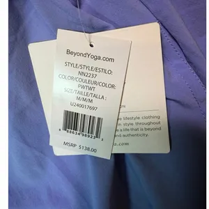 Beyond Yoga Windbreaker Jacket Light Blue and White NEW thumbnail 7