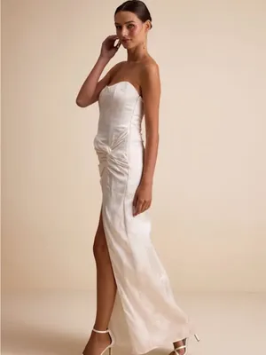 Lulu's Ivory Strapless Satin Twist Gown with High Slit thumbnail 4
