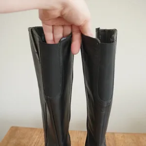 Clarks Women's 6.5 Black‎ Leather Tall Knee High Boots Block Heel Side Zip Chic thumbnail 6