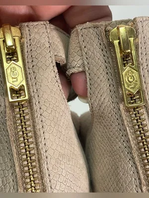 Ugg Women's 7.5 Wedge Sandals Yasmin Snake Print Leather Strappy Tassel thumbnail 5