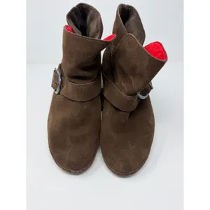FitFlop Mukluk Short Suede Boots Brown Buckle Microwobbleboard 159-030 Womens 10 thumbnail 2