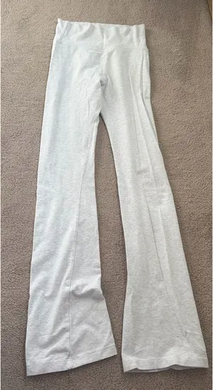 Brandy Melville Priscilla Flare leggings thumbnail 1