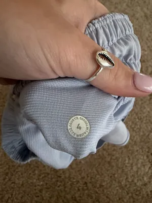 Lululemon Hotty Hot 2.5" Low-Rise thumbnail 3