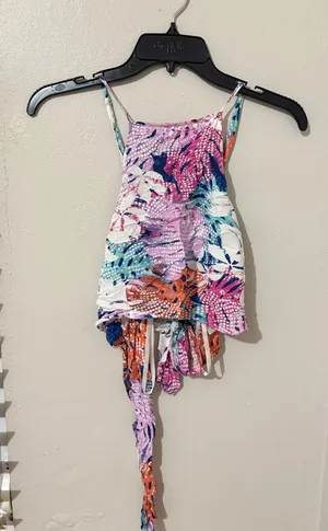 Love In Colorful blouse thumbnail 1