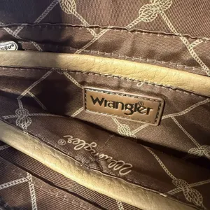 Wrangler Brown Fringe Studded Shoulder Bag Zip Closure Inner Pockets Western thumbnail 7