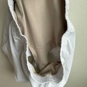 Lululemon Seek The Heat Short II 2.5" White Mesh Lining Size 8 Medium Light thumbnail 6
