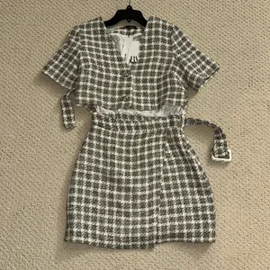 Zara Ecru Textured Check Cut-Out Mini Dress thumbnail 5