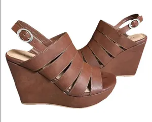 Torrid Shoes Platform Wedge Heels Sandals Size 9.5 Brown NEW thumbnail 1