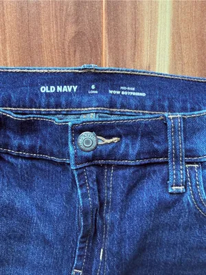 NWT Old Navy Women's Wow Boyfriend Jeans - Size 6 Long thumbnail 3