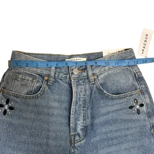 PacSun NWT‎ Dad Jean Light Wash Rhinestone Flower Embellished Size 25 thumbnail 8