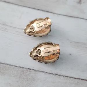 Vintage Clip On Earrings Silver Tone & Gold Tone Teardrop - Condition Issues thumbnail 8