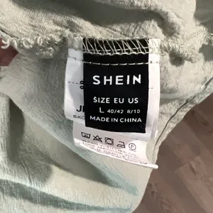 Women’s Shein Green Large Button Front Spaghetti Strap Dress thumbnail 4