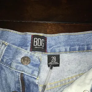 BDG Women High Waisted Distressed Denim Shorts Size 28 v6x thumbnail 4