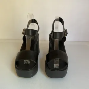 SODA Women’s Black Platform Block Heel Sandals Ankle Strap Y2K Size 8.5 thumbnail 3