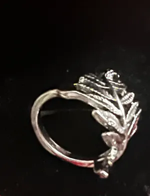 Women’s Stainless Steel Silver Embellished Ring Size 8 thumbnail 3